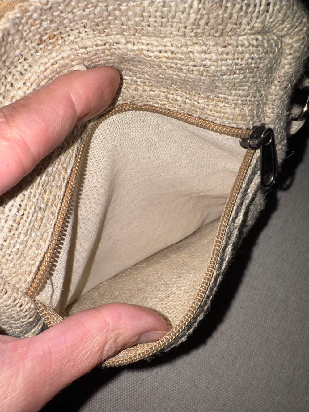 Ark Fair Trade's Hemp Crossbody Bag-Nepal Orig-Natural Color with Imperfections - Picture 5 of 16